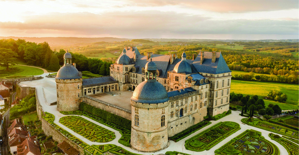 chateau-de-hautefort