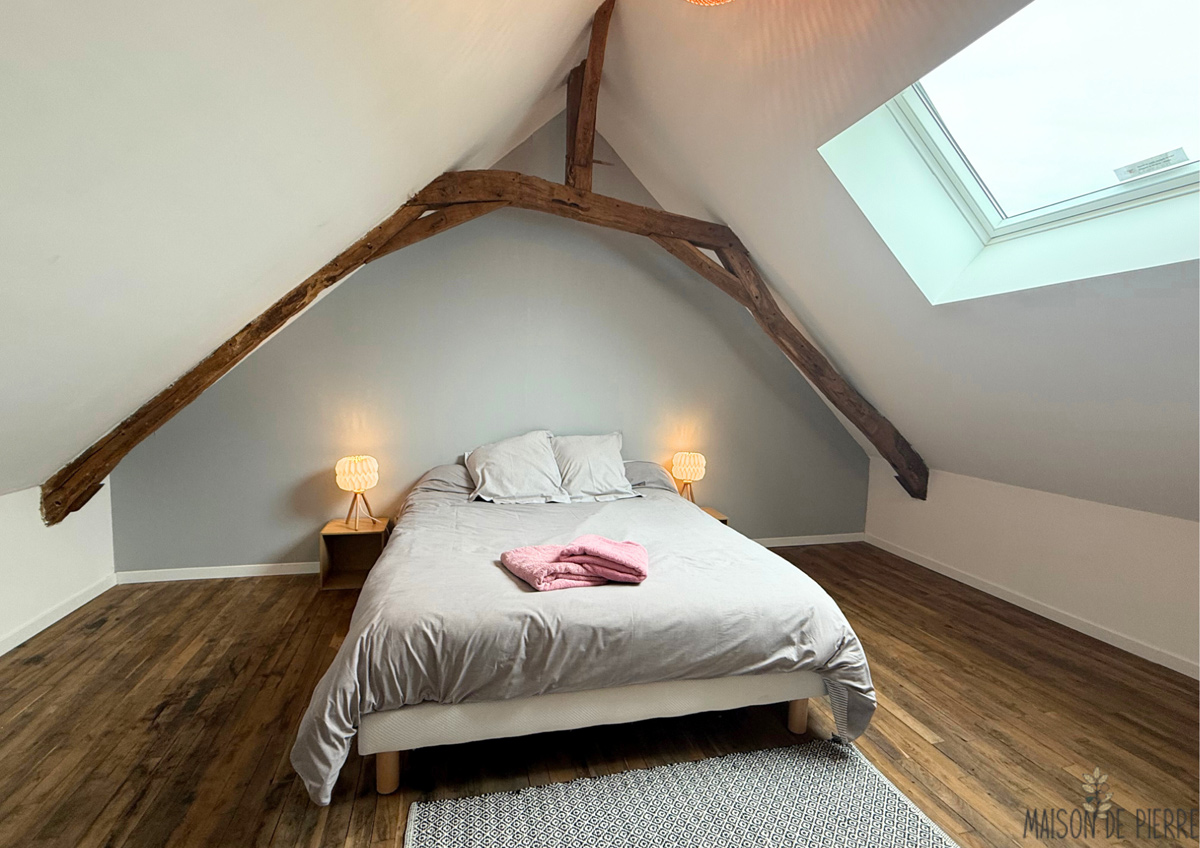 gite-perigord-maison-pierre-chambre-1
